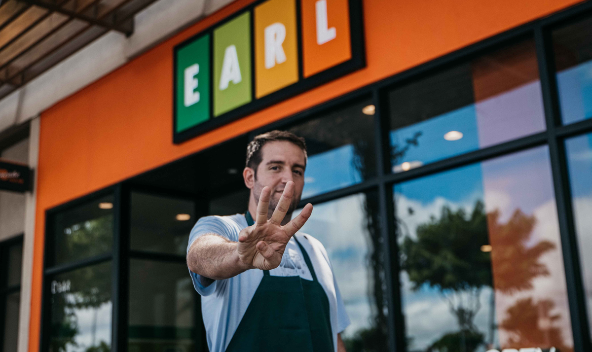 EARL Kapolei: East Coast Flavor Meets West Oahu